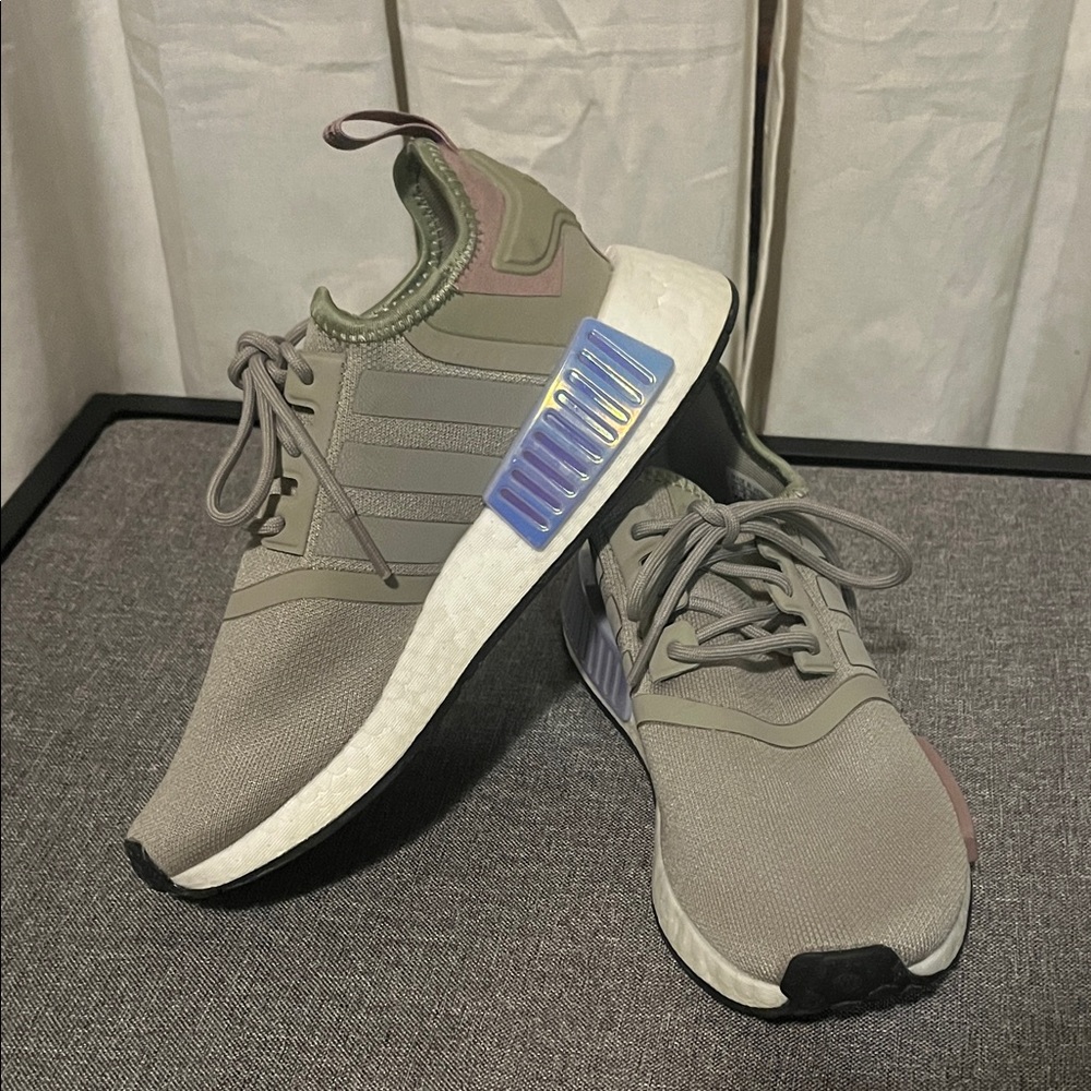 Adidas Women’s Gray Sneakers